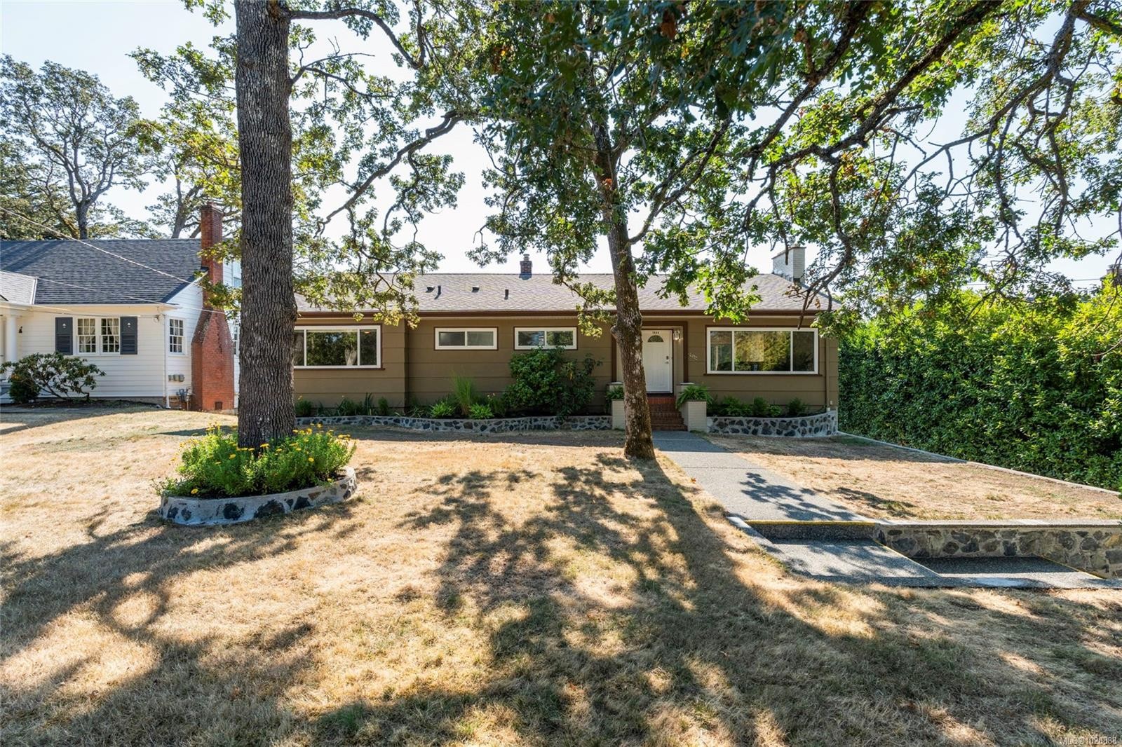 3944 Cedar Hill Cross Rd, Saanich, BC