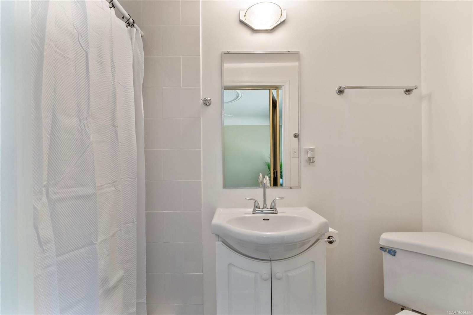 3944 Cedar Hill Cross Rd, Saanich, BC