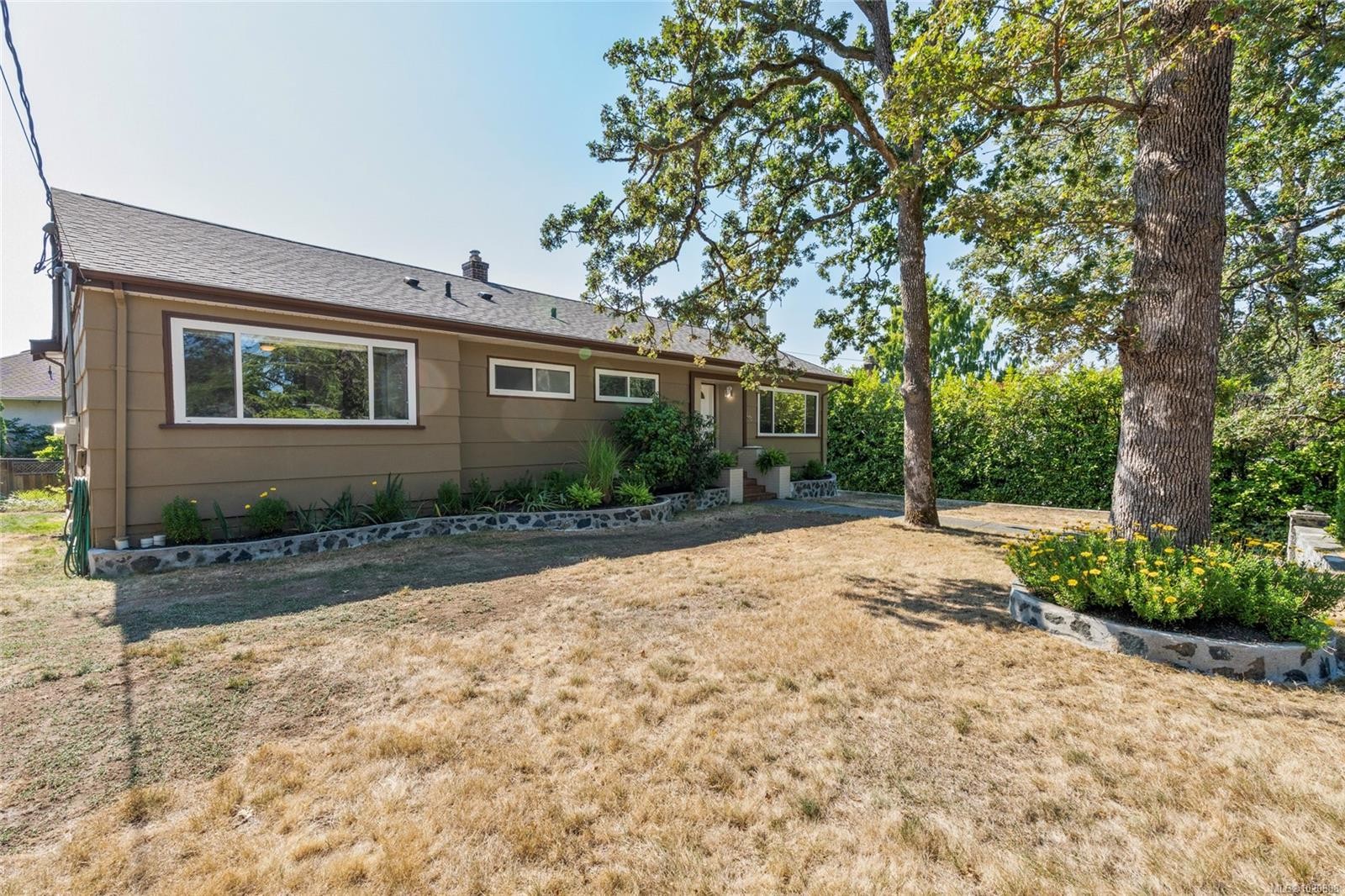 3944 Cedar Hill Cross Rd, Saanich, BC