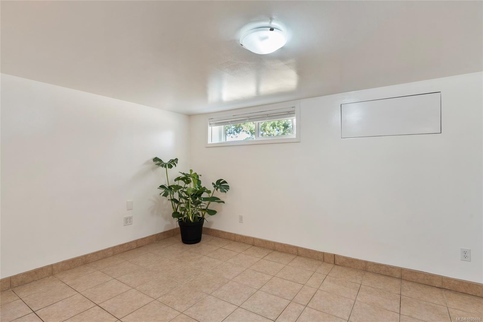 3944 Cedar Hill Cross Rd, Saanich, BC