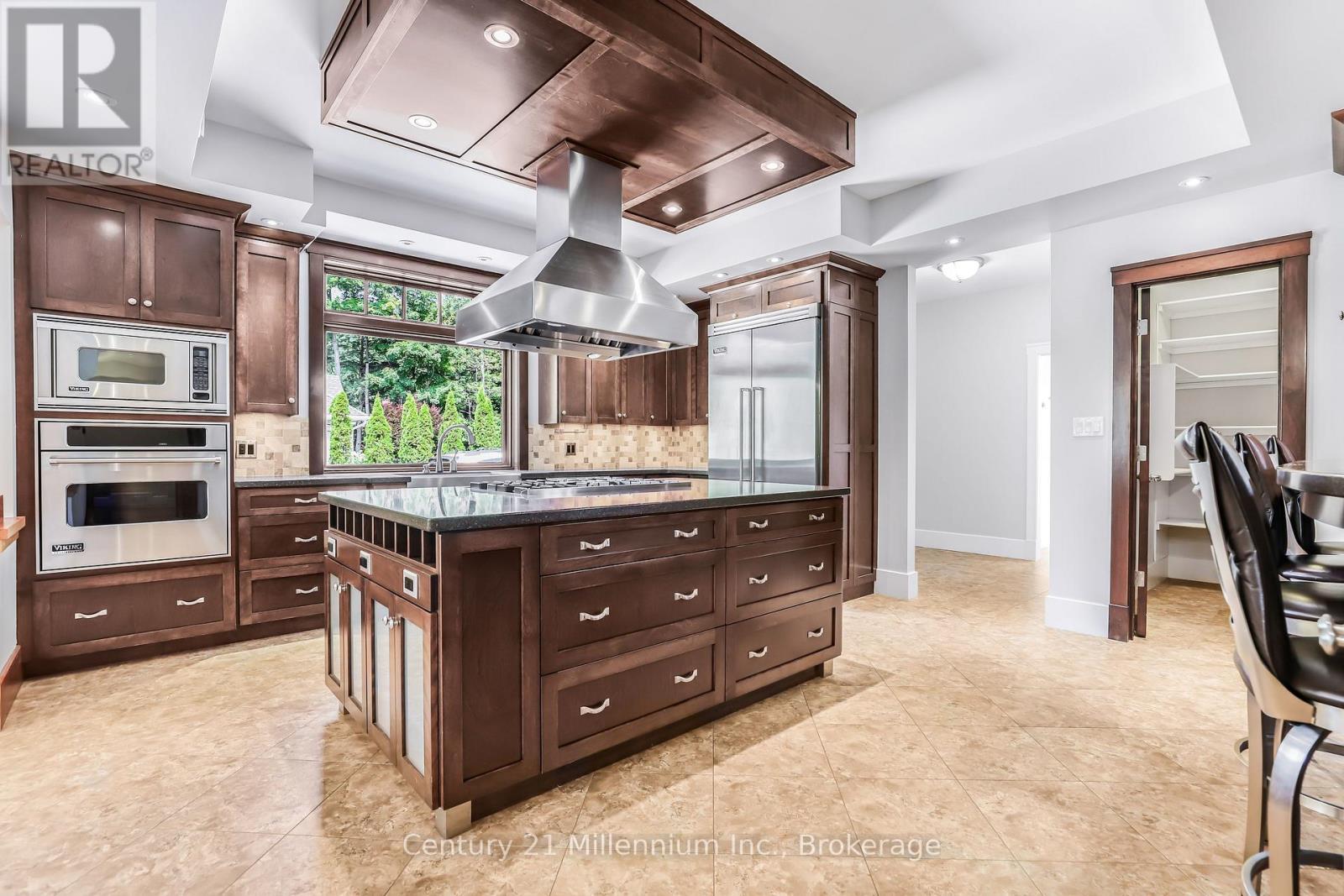 27 Carter Drive, Saugeen Shores, ON - Indoor Photo Showing Kitchen
