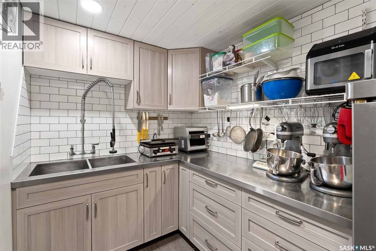 402 1St Avenue S, Martensville, SK