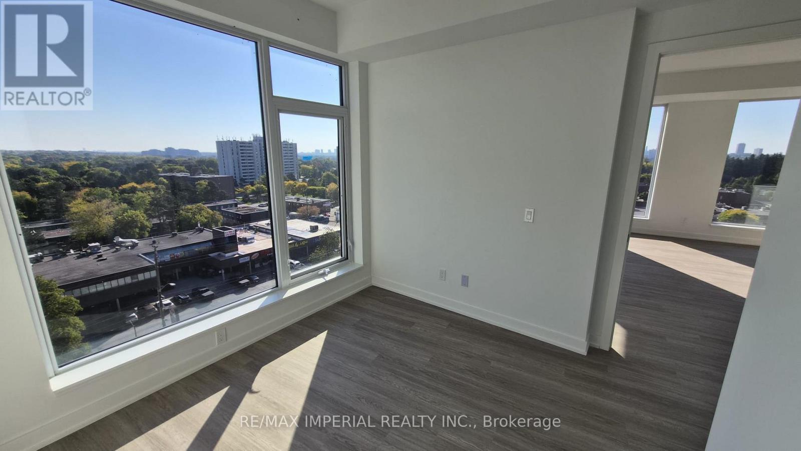 819 - 8188 Yonge Street S, Vaughan, ON - Indoor Photo Showing Other Room