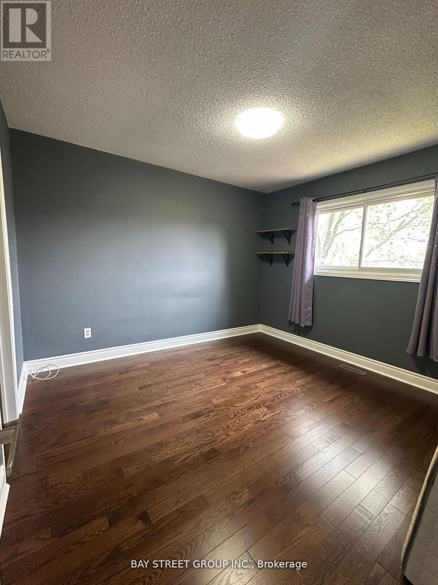 9 Chadburn Crescent, Aurora, ON - Indoor Photo Showing Other Room