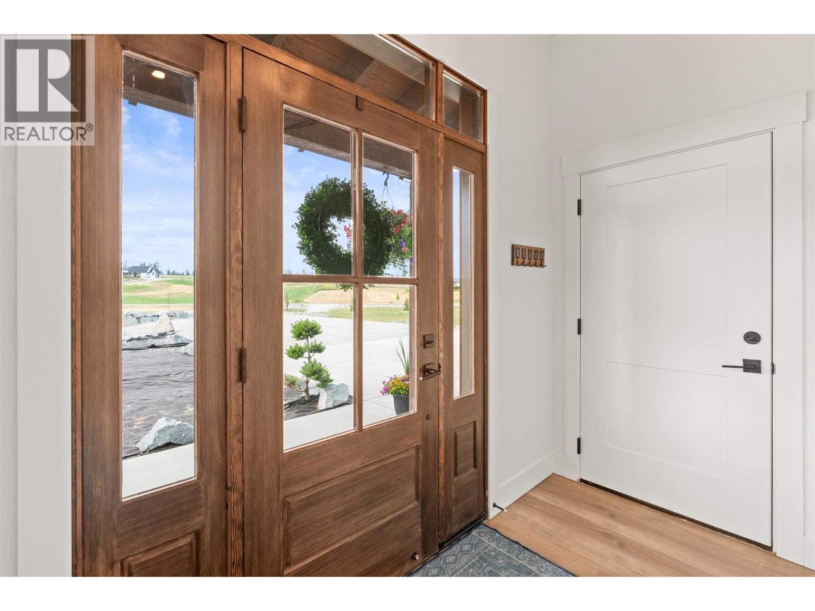 2589 Young Road, Spallumcheen, BC - Indoor Photo Showing Other Room