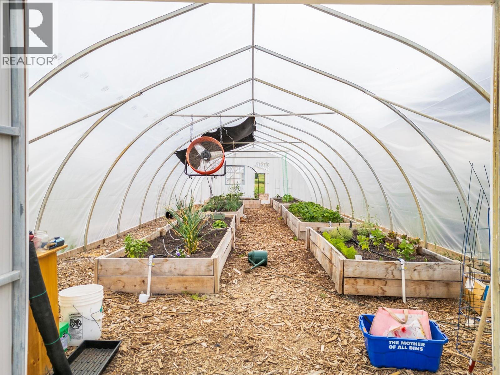 2589 Young Road, Spallumcheen, BC -