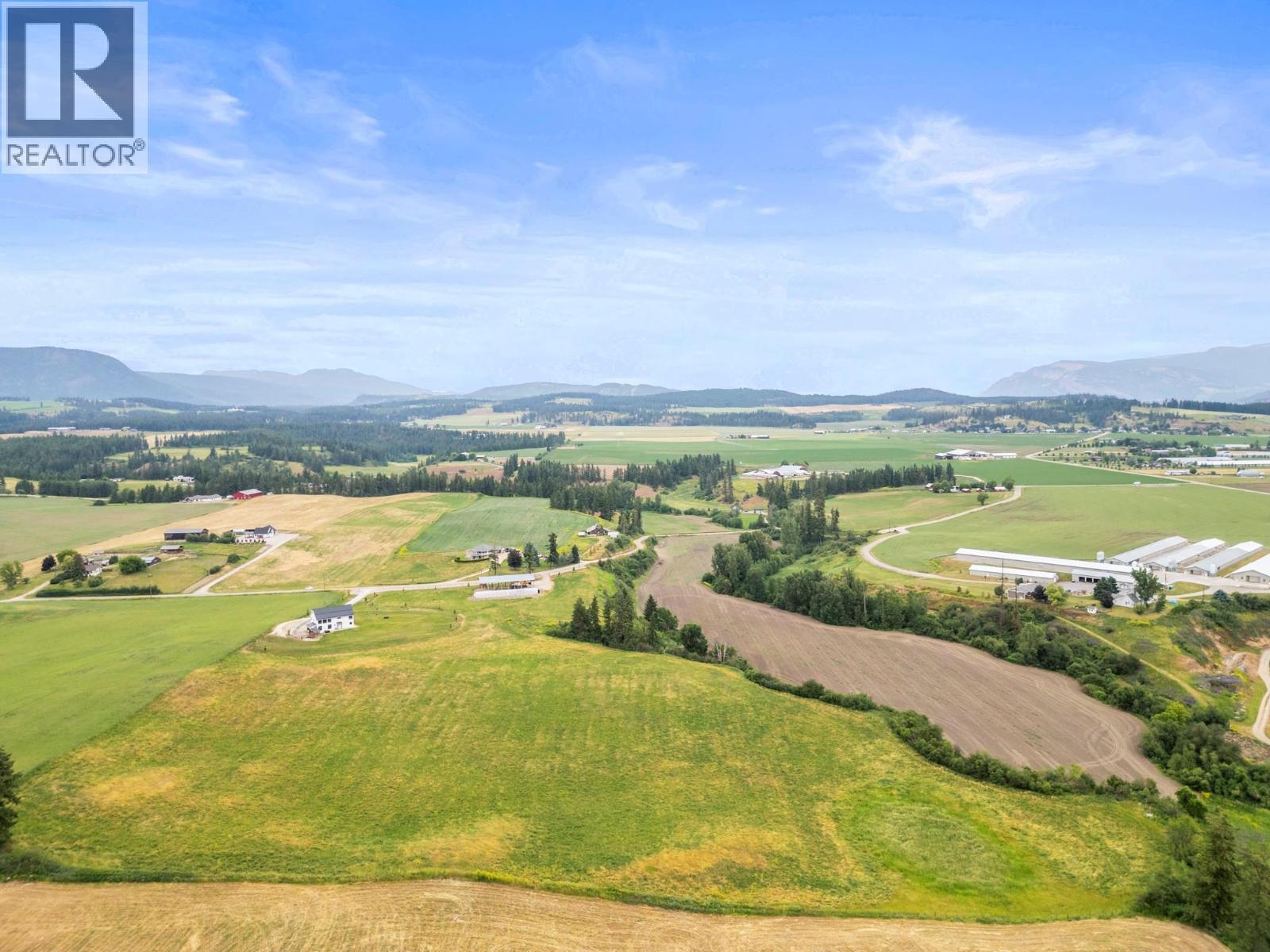 2589 Young Road, Spallumcheen, BC - Outdoor With View