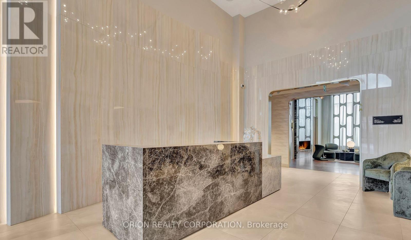 2004 - 3240 William Coltson Avenue, Oakville, ON - Indoor Photo Showing Other Room