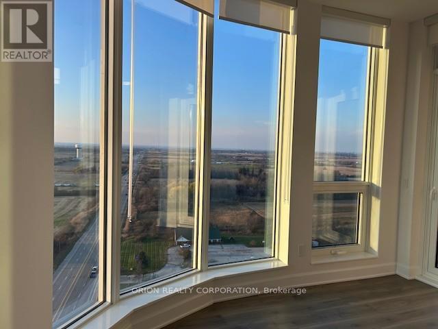 2004 - 3240 William Coltson Avenue, Oakville, ON - Indoor Photo Showing Other Room