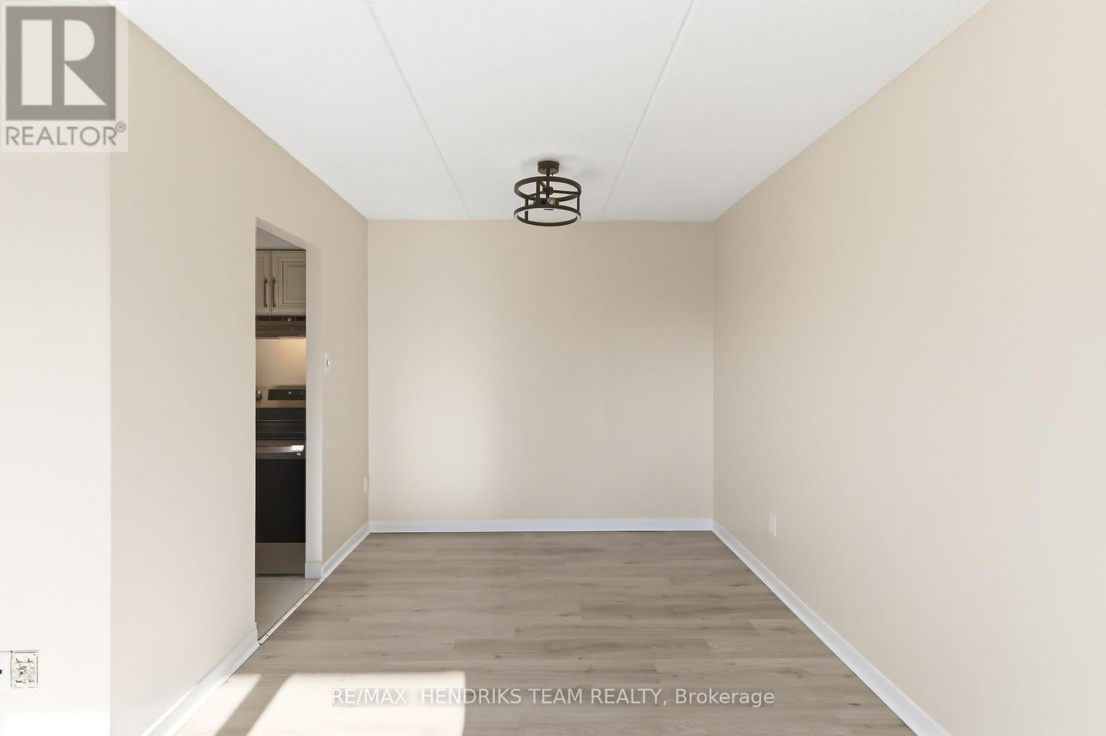 417 - 196 Scott Street, St. Catharines (Fairview), ON - Photo Showing Other Room