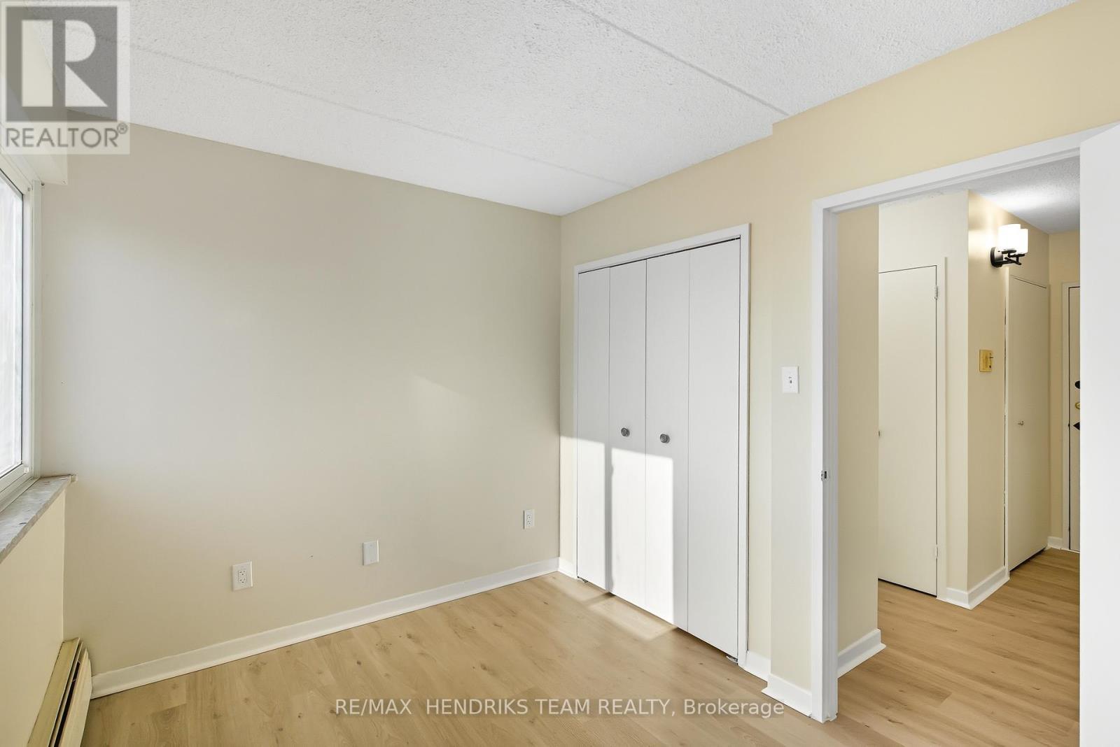 417 - 196 Scott Street, St. Catharines (Fairview), ON - Indoor Photo Showing Other Room