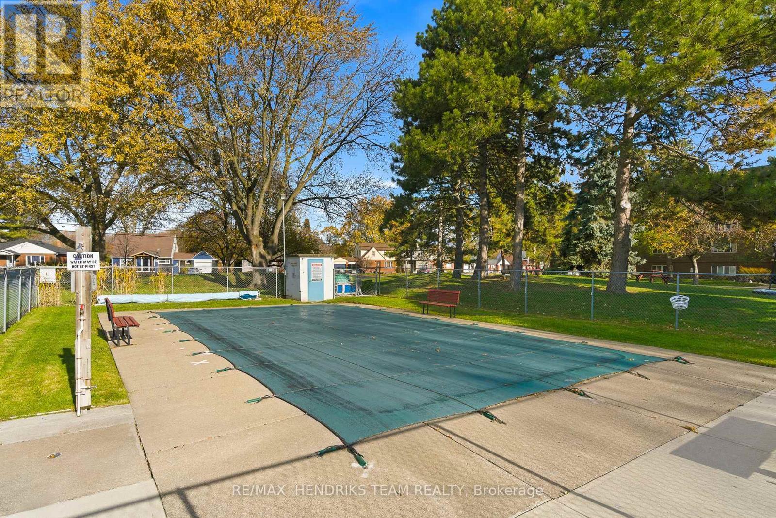 417 - 196 Scott Street, St. Catharines (Fairview), ON - Outdoor