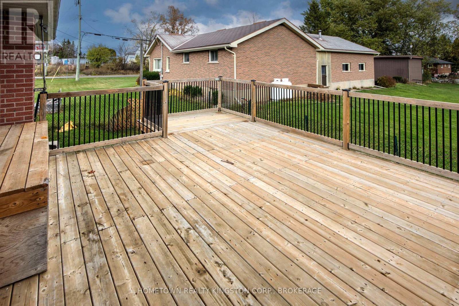 5314-5316 Highway 38, Frontenac (Frontenac South), ON - Outdoor With Deck Patio Veranda With Exterior