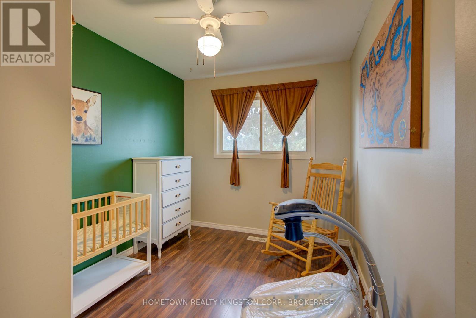 5314-5316 Highway 38, Frontenac (Frontenac South), ON - Indoor Photo Showing Bedroom