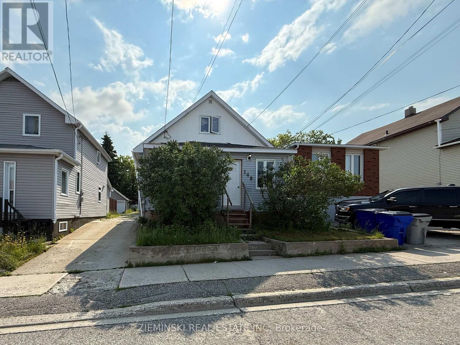 148 Pine Street N, Timmins (Tne - Hill District), ON - Outdoor