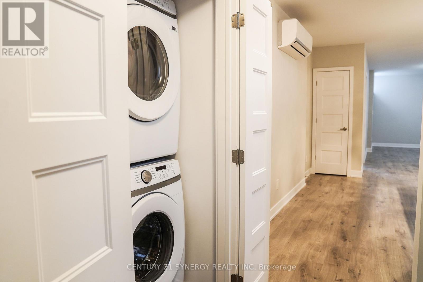 B - 272 Moisson Street, Russell, ON - Indoor Photo Showing Laundry Room