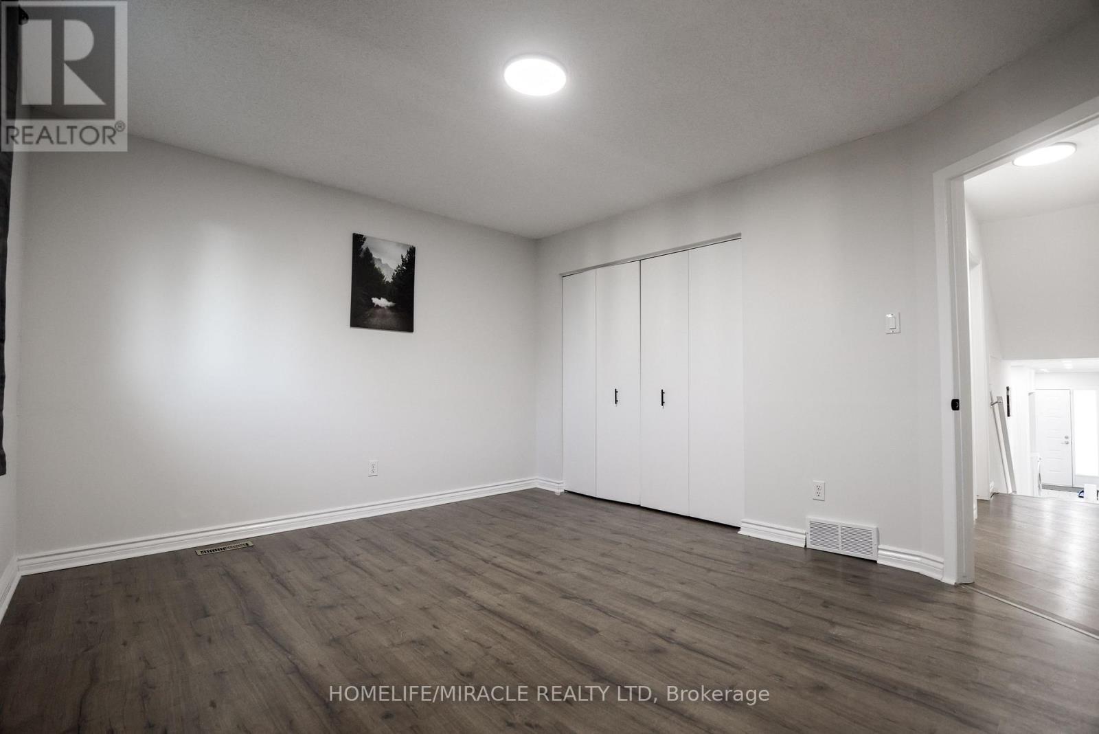 Main - 699 Classic Drive, London East, ON - Indoor Photo Showing Other Room