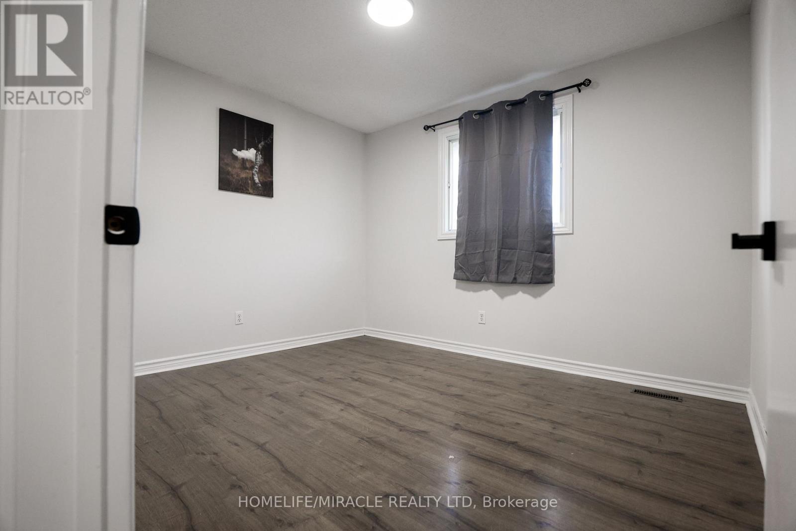 Main - 699 Classic Drive, London East, ON - Indoor Photo Showing Other Room