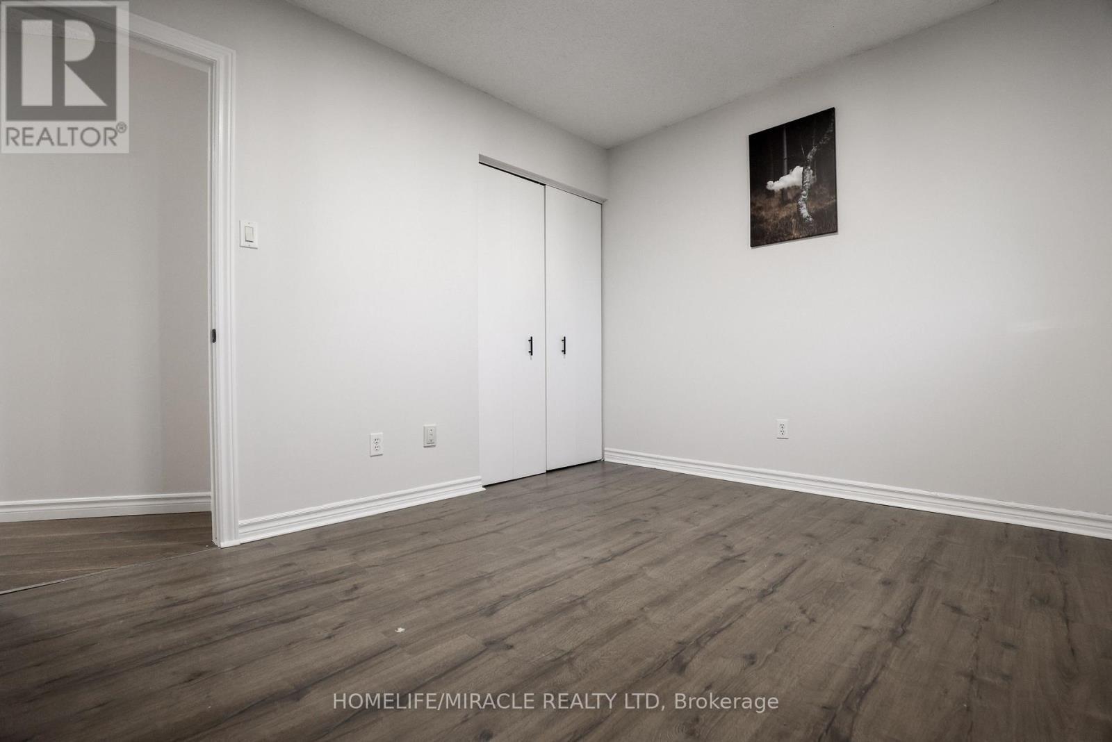 Main - 699 Classic Drive, London East, ON - Indoor Photo Showing Other Room