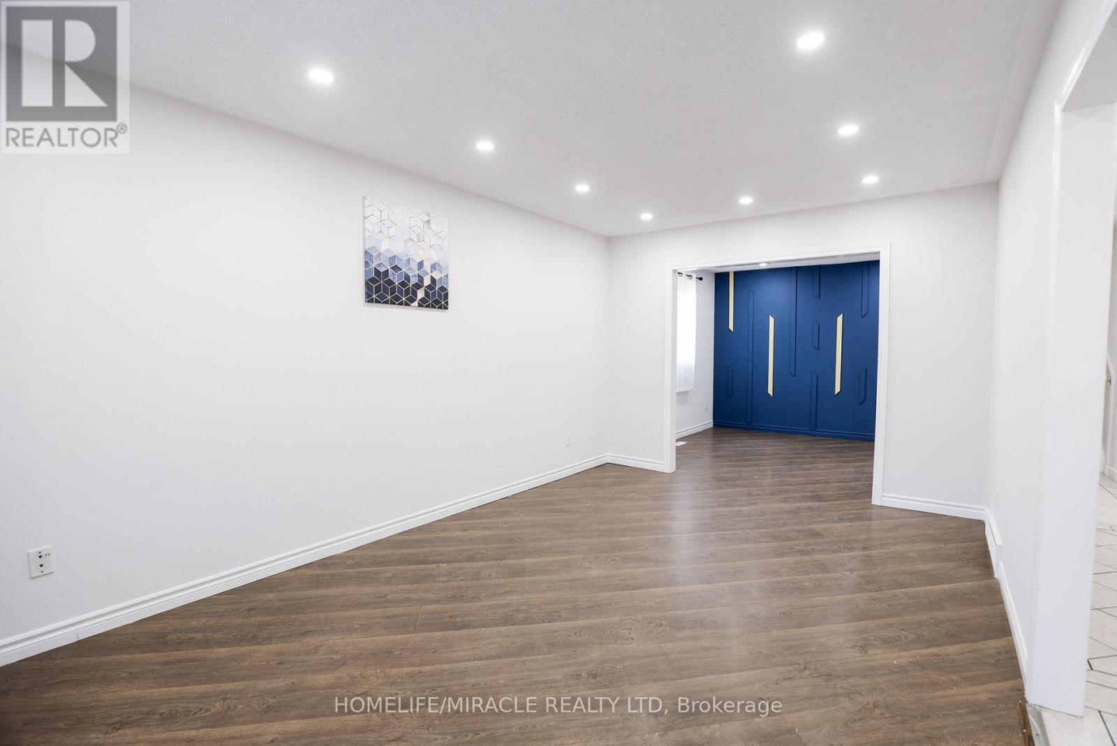 Main - 699 Classic Drive, London East, ON - Indoor Photo Showing Other Room