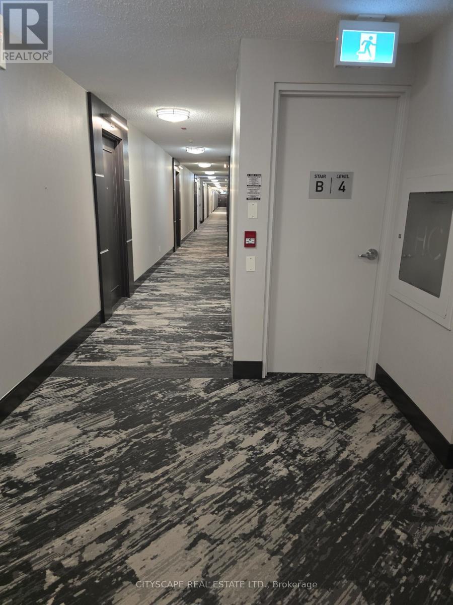 423 - 525 Wilson Avenue, Toronto, ON - Indoor Photo Showing Other Room