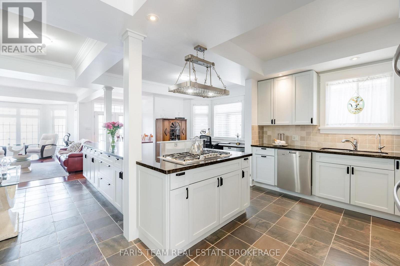 12 - 155 William Street, Midland, ON - Indoor Photo Showing Kitchen