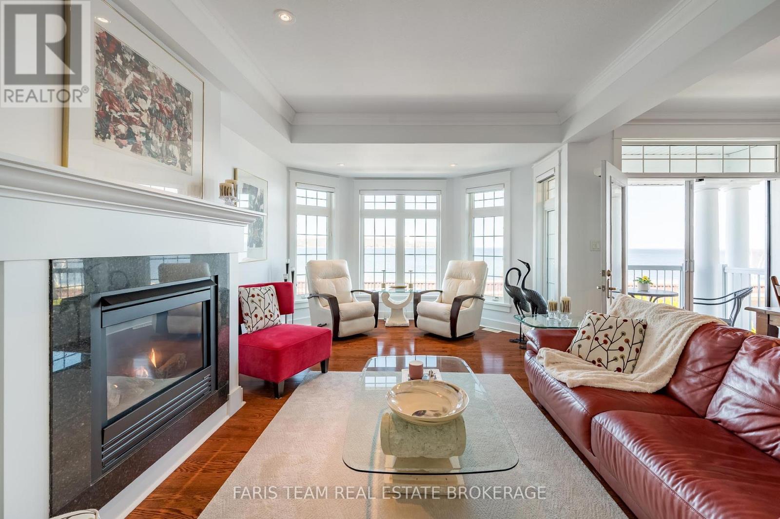 12 - 155 William Street, Midland, ON - Indoor Photo Showing Living Room With Fireplace