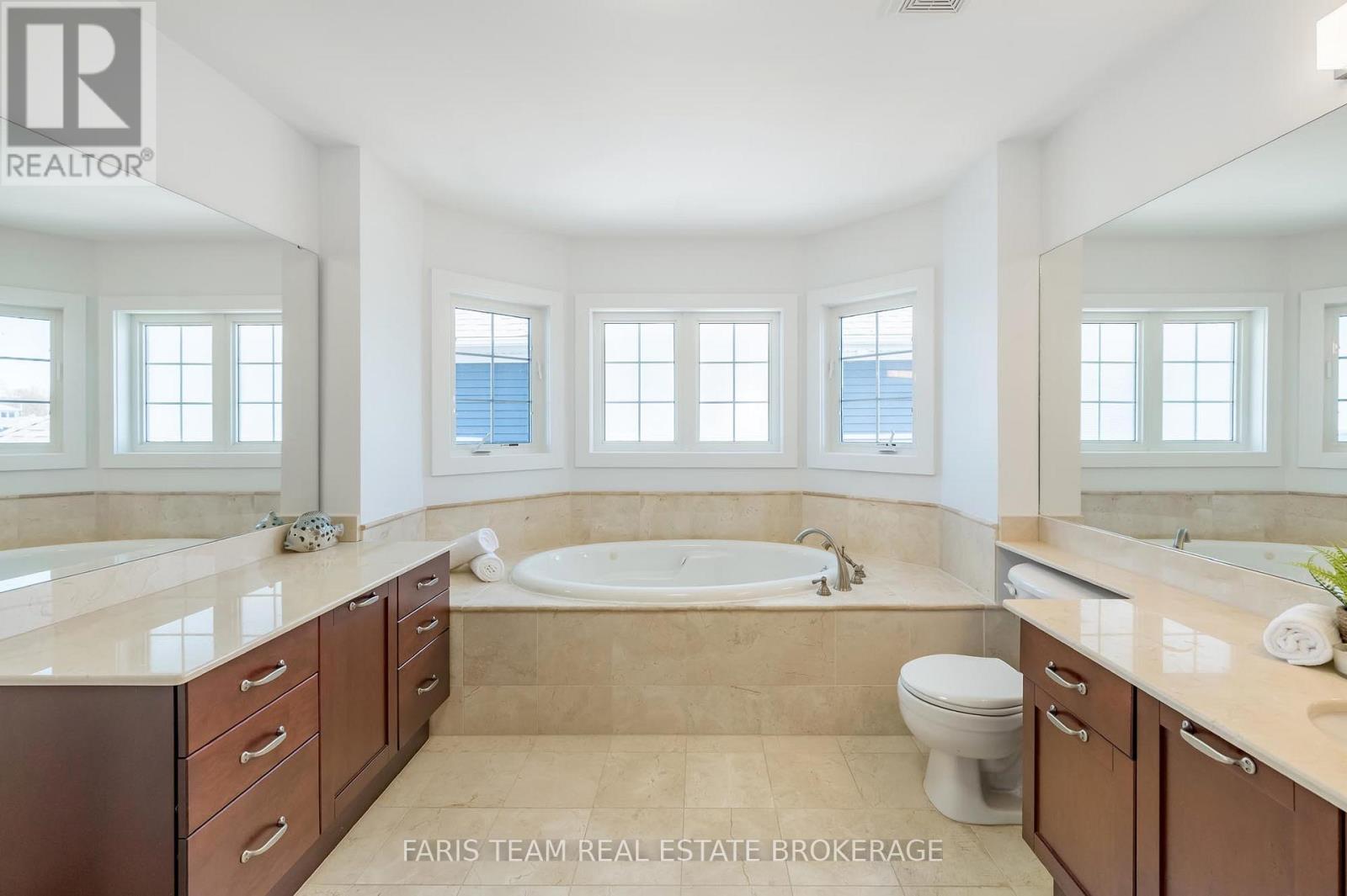 12 - 155 William Street, Midland, ON - Indoor Photo Showing Bathroom