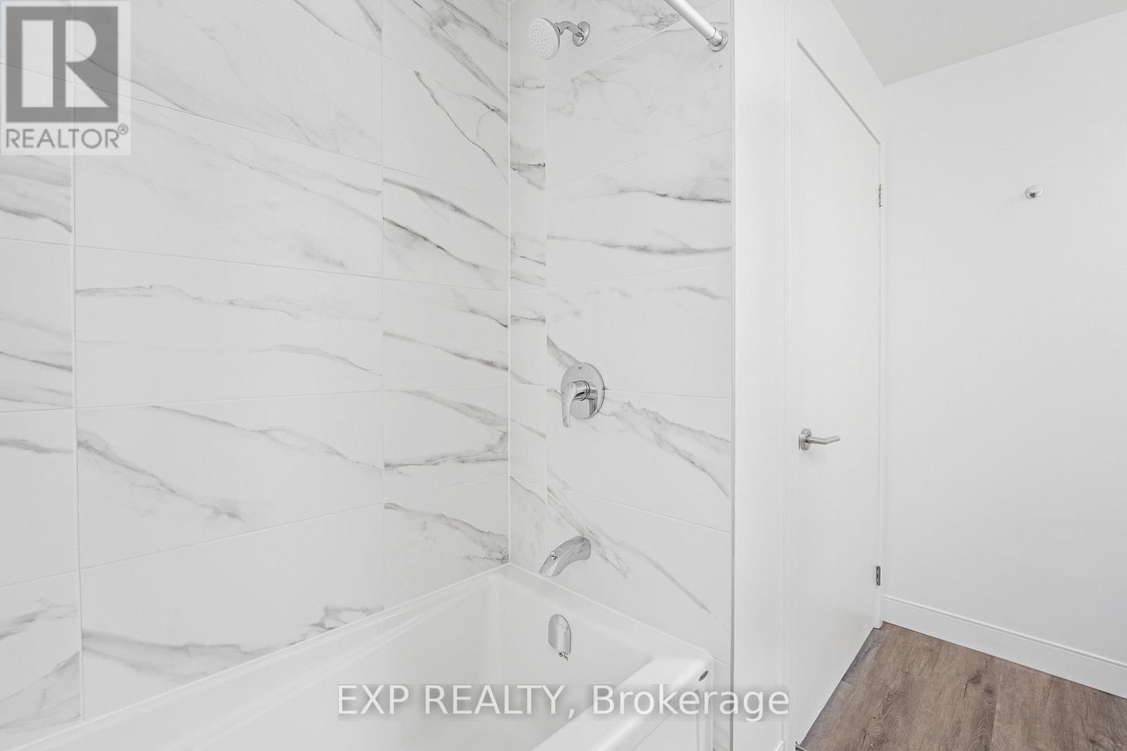 Bathroom - Th2 - 100 Manett Crescent, Brampton, ON
