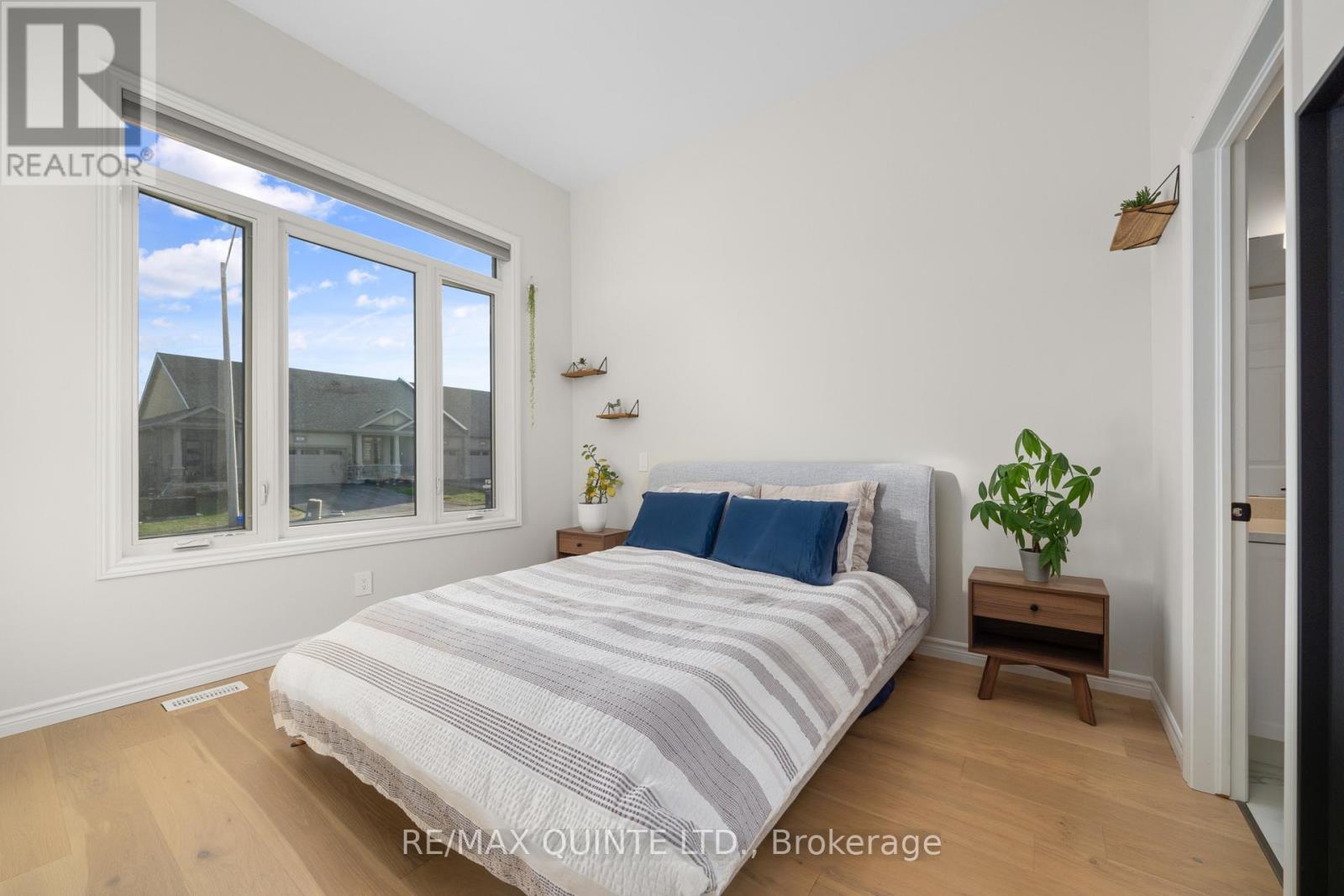 63 Athabaska Drive, Belleville (Belleville Ward), ON - Indoor Photo Showing Bedroom