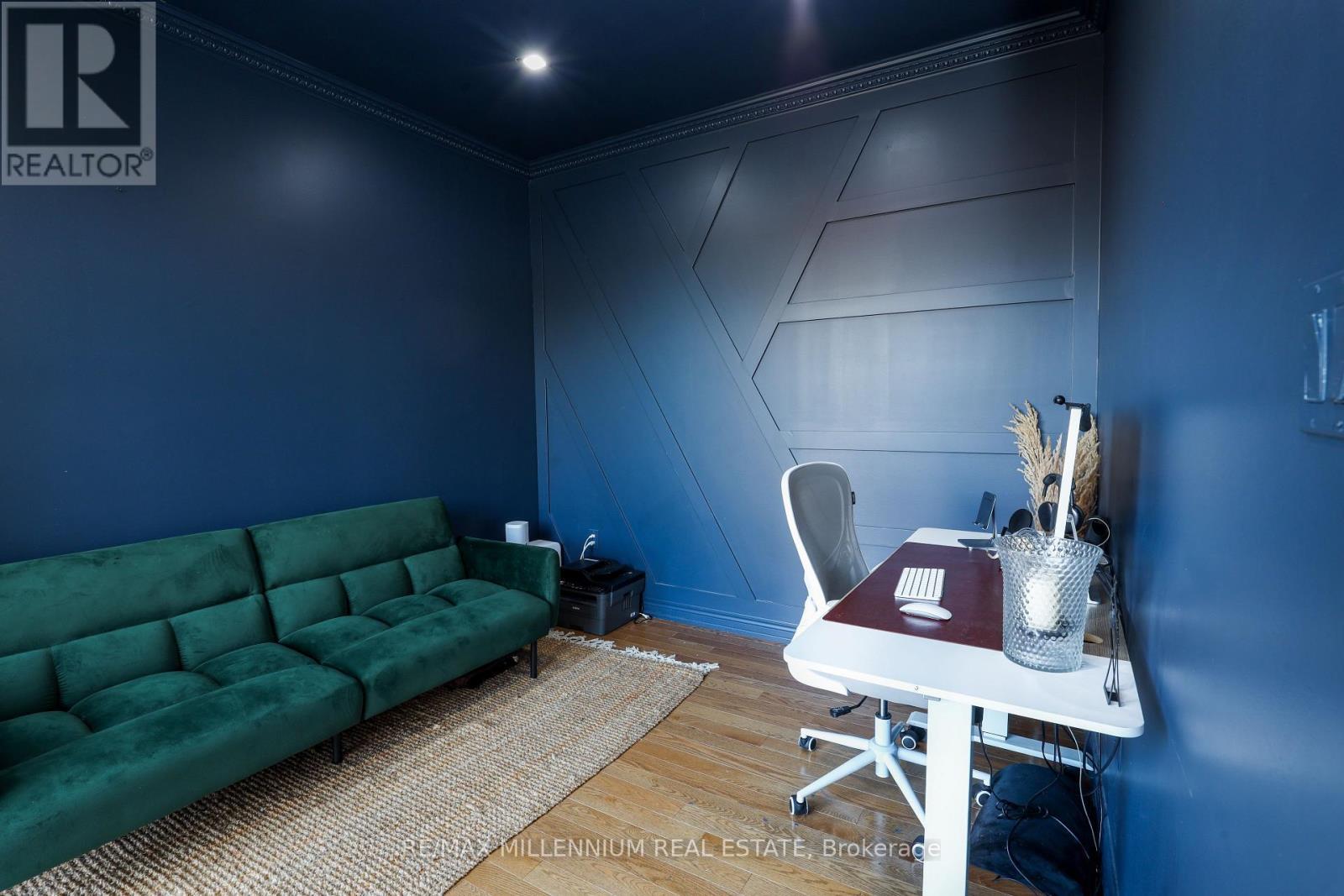 58 Trail Boulevard, Springwater, ON - Indoor