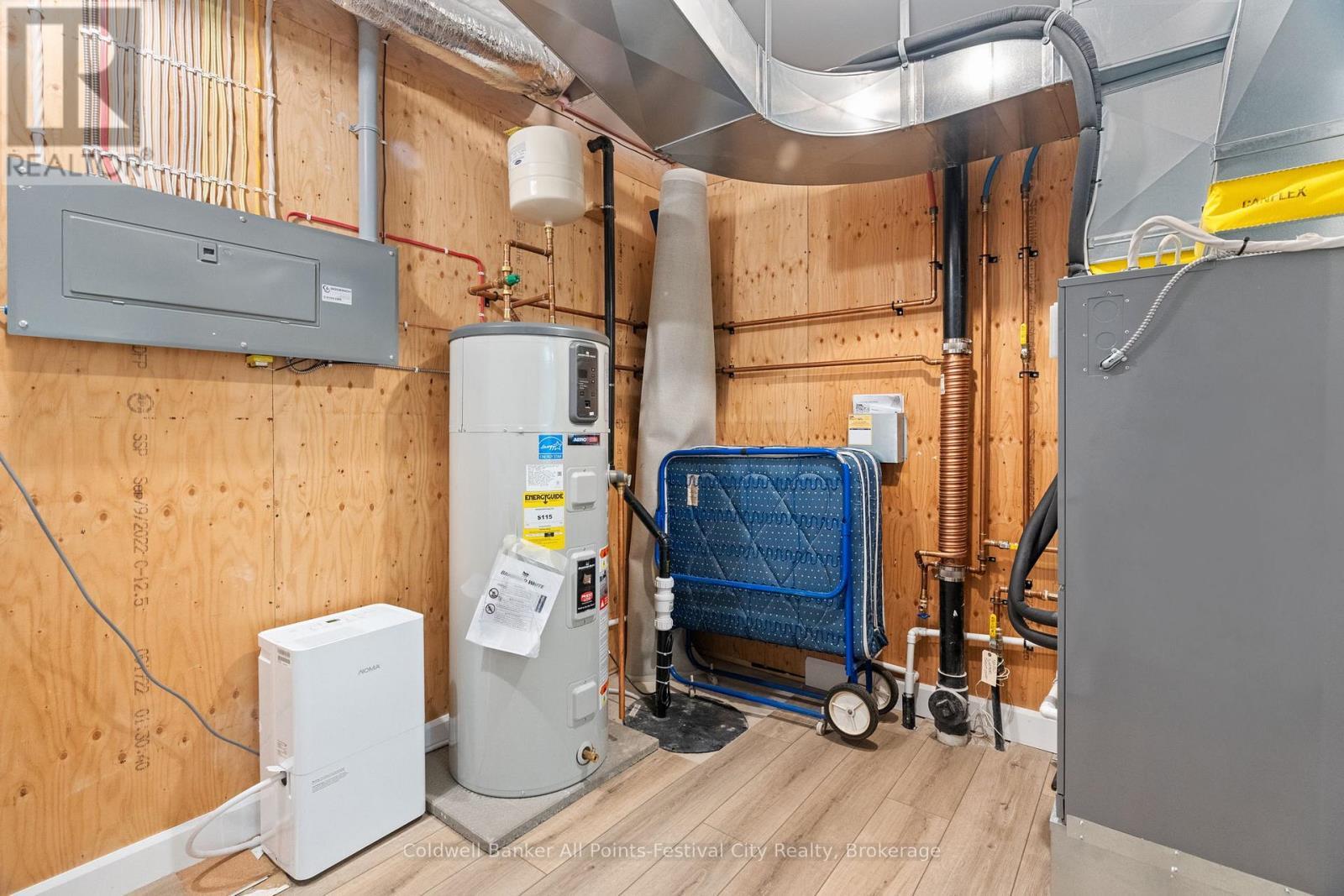 451 Woodridge Drive, Goderich (Goderich (Town)), ON - Indoor Photo Showing Basement