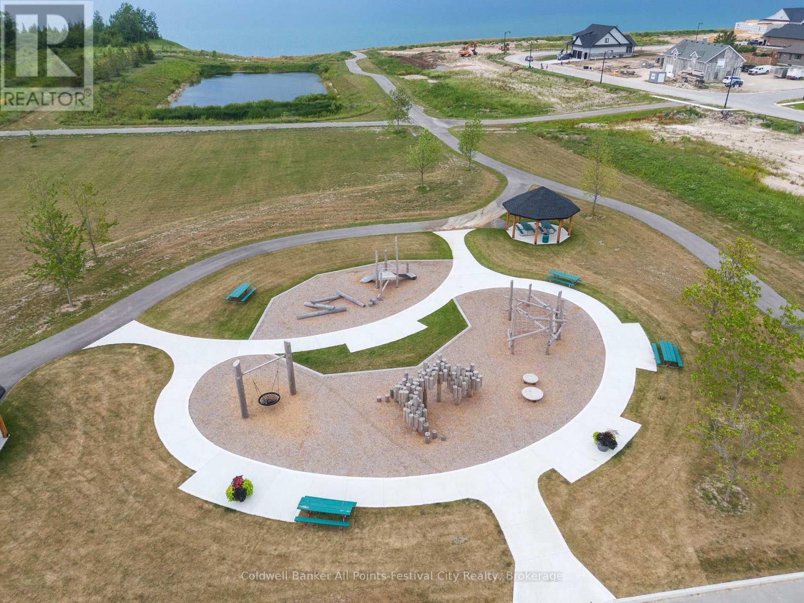 451 Woodridge Drive, Goderich (Goderich (Town)), ON - Outdoor With View