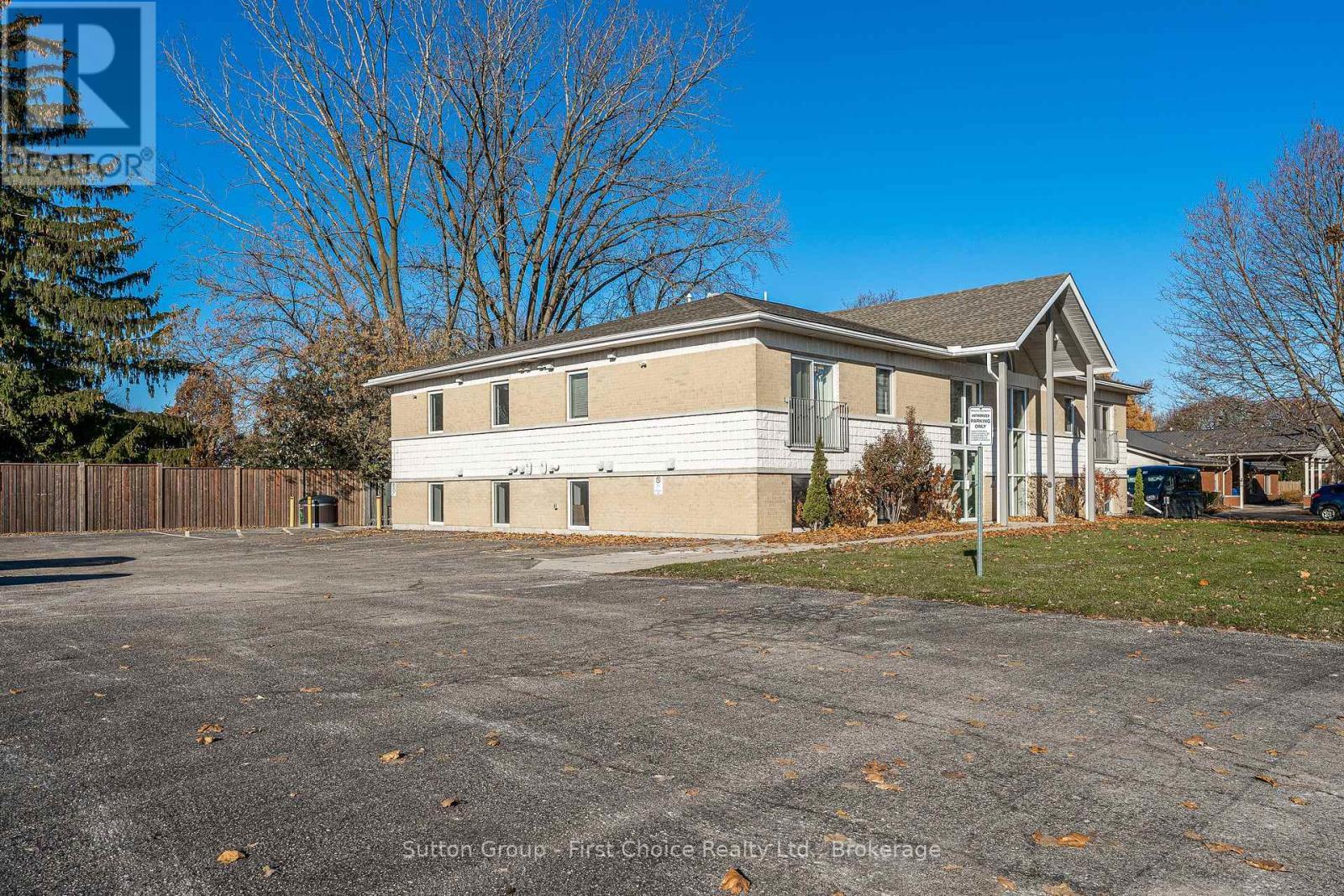 201 - 100 Gordon Street, Stratford, ON - Outdoor