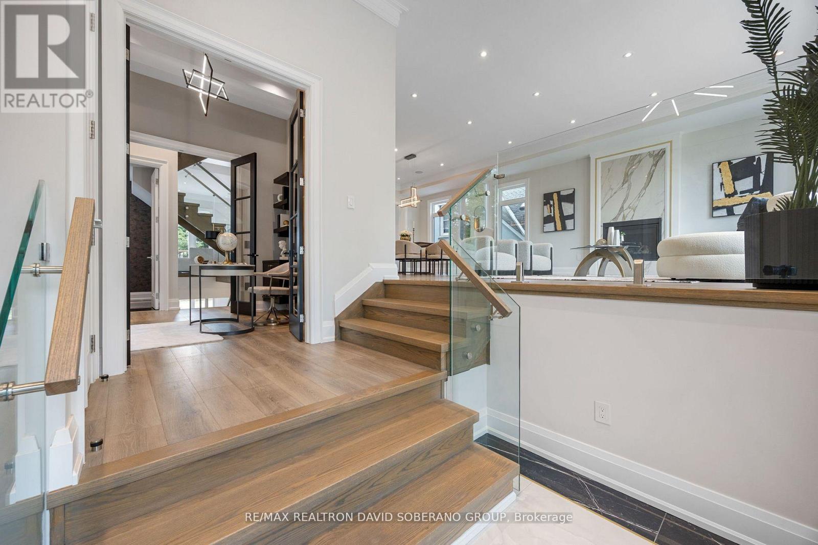 106 Allingham Gardens, Toronto, ON - Indoor