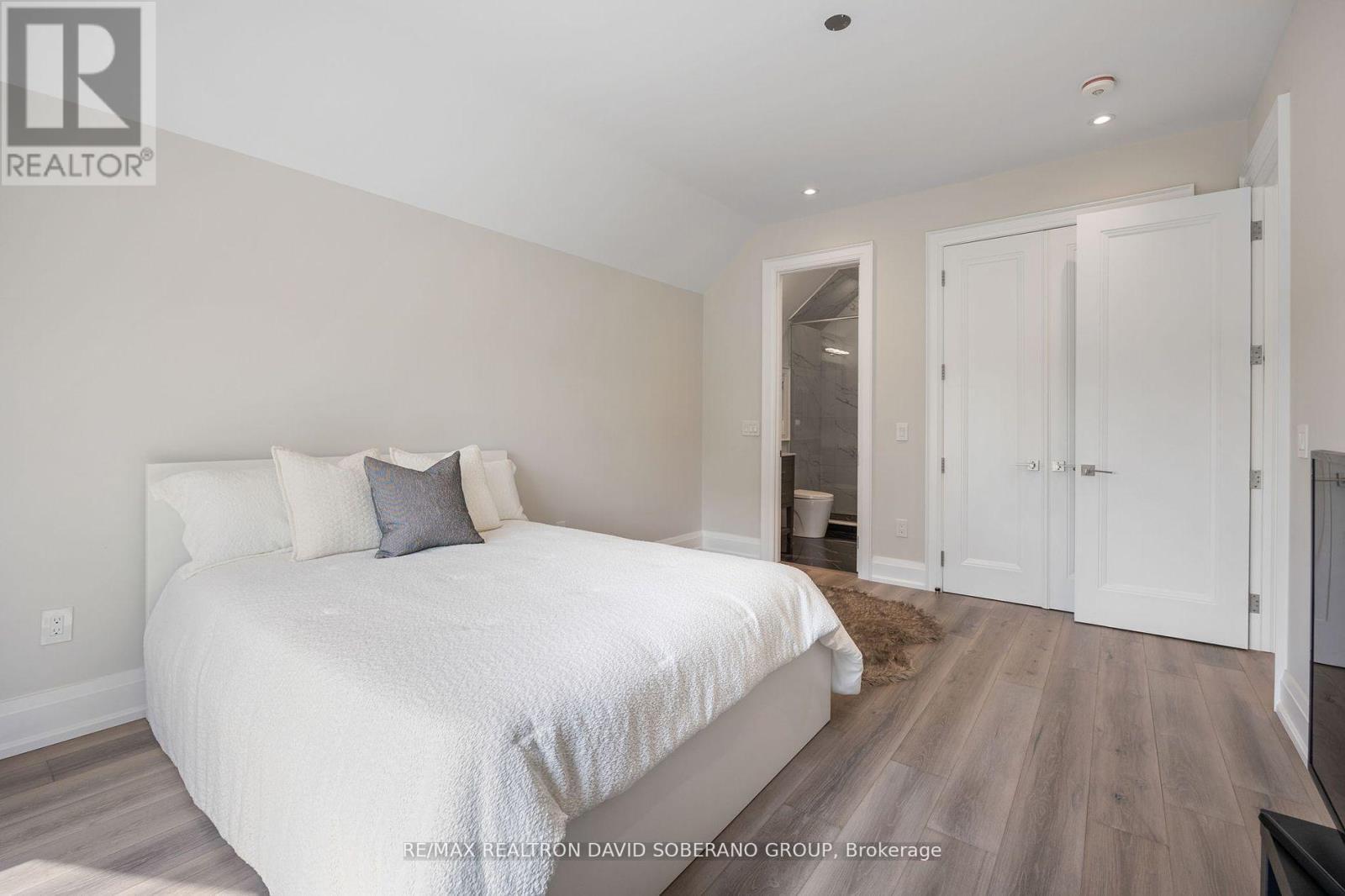 106 Allingham Gardens, Toronto, ON - Indoor Photo Showing Bedroom