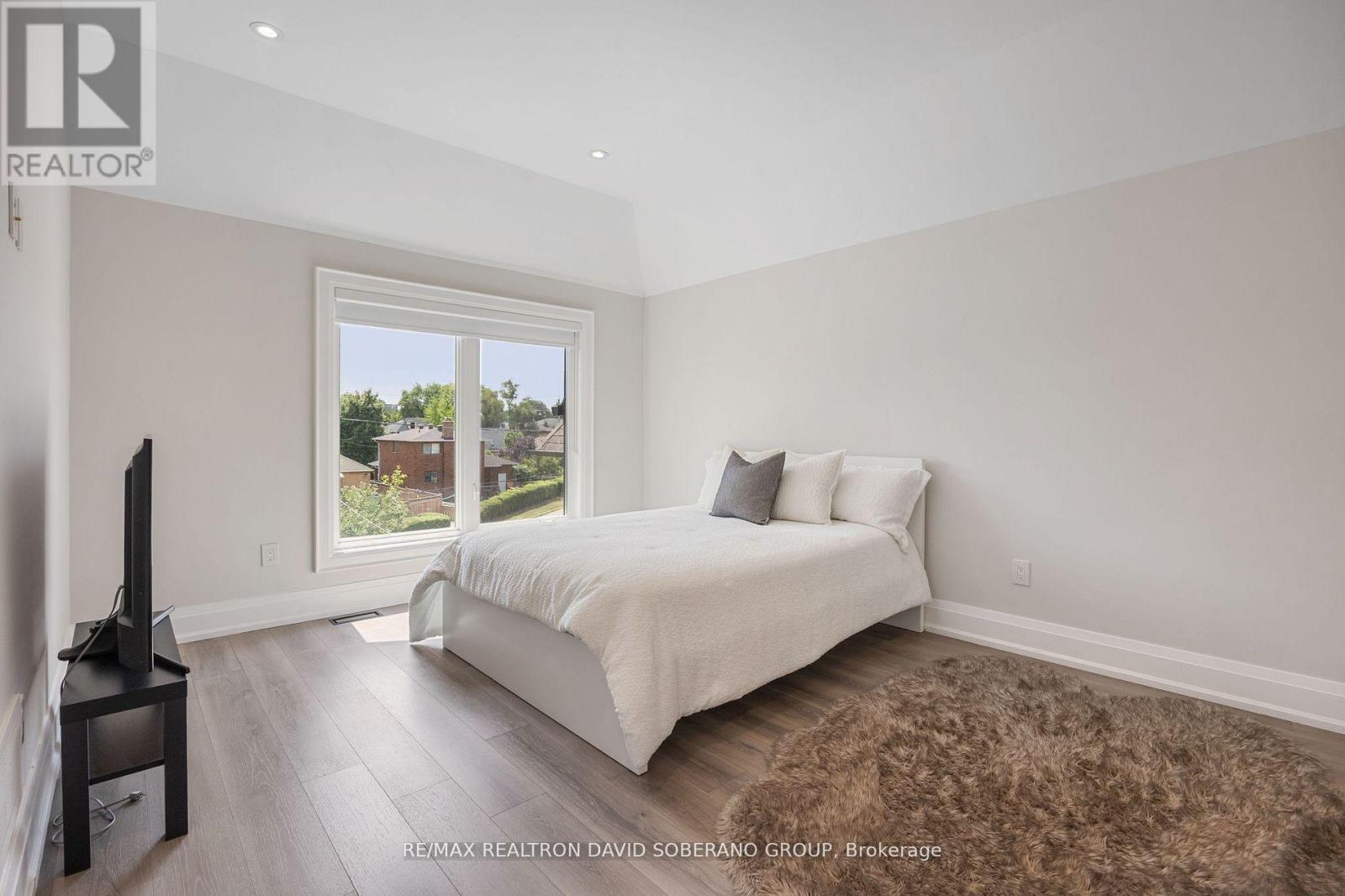 106 Allingham Gardens, Toronto, ON - Indoor Photo Showing Bedroom