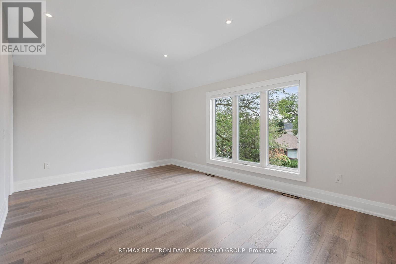 106 Allingham Gardens, Toronto, ON - Indoor Photo Showing Other Room