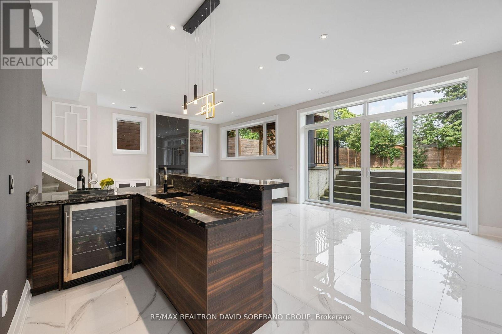 106 Allingham Gardens, Toronto, ON - Indoor