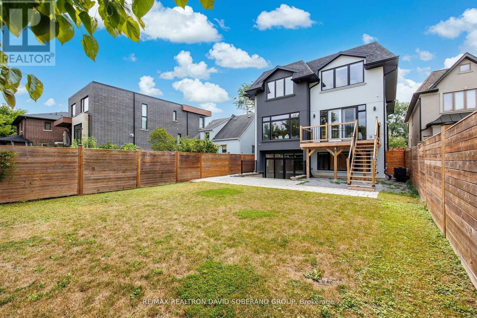 106 Allingham Gardens, Toronto, ON - Outdoor