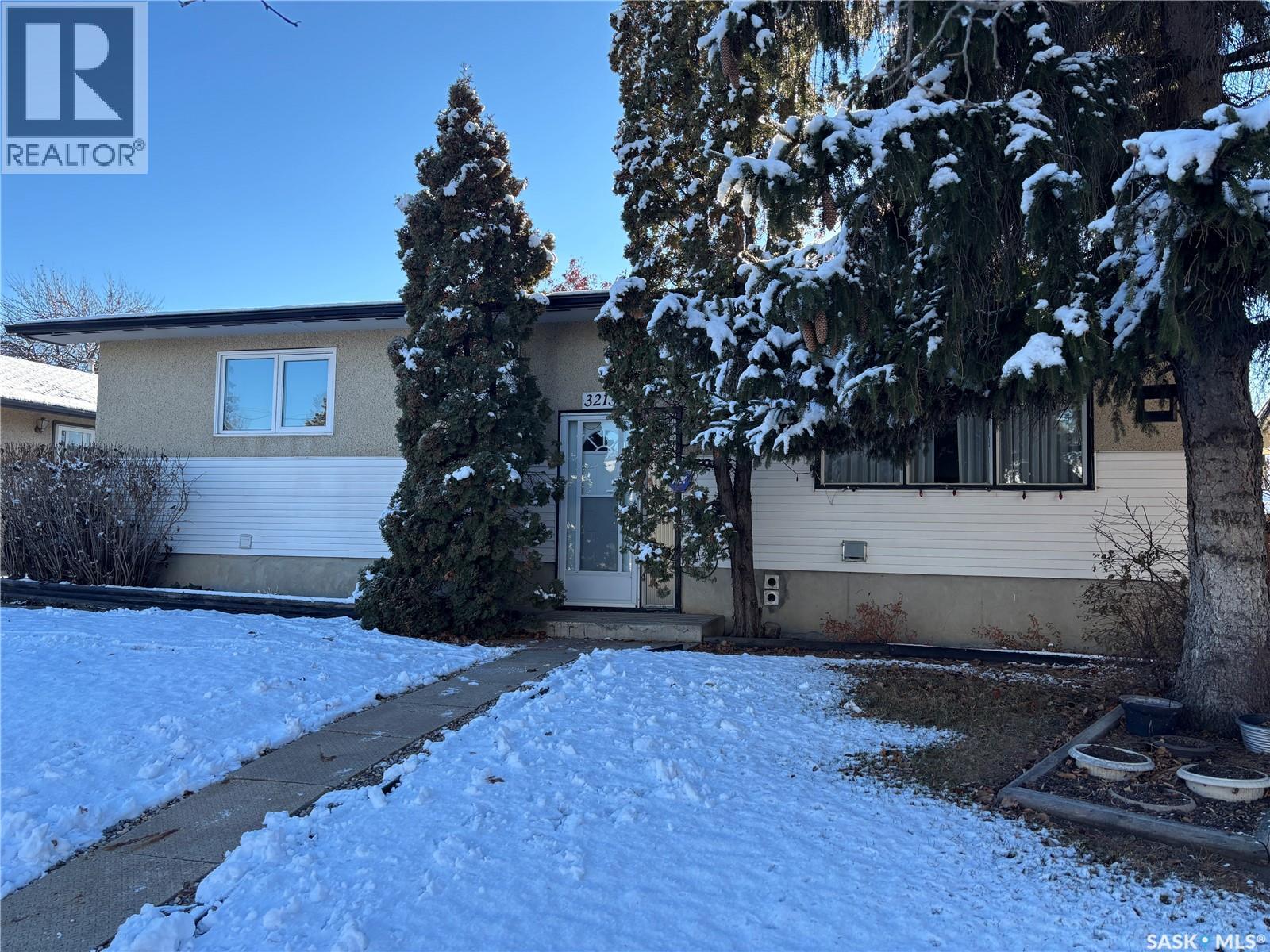 3213 33Rd Street W, Saskatoon, SK - Outdoor