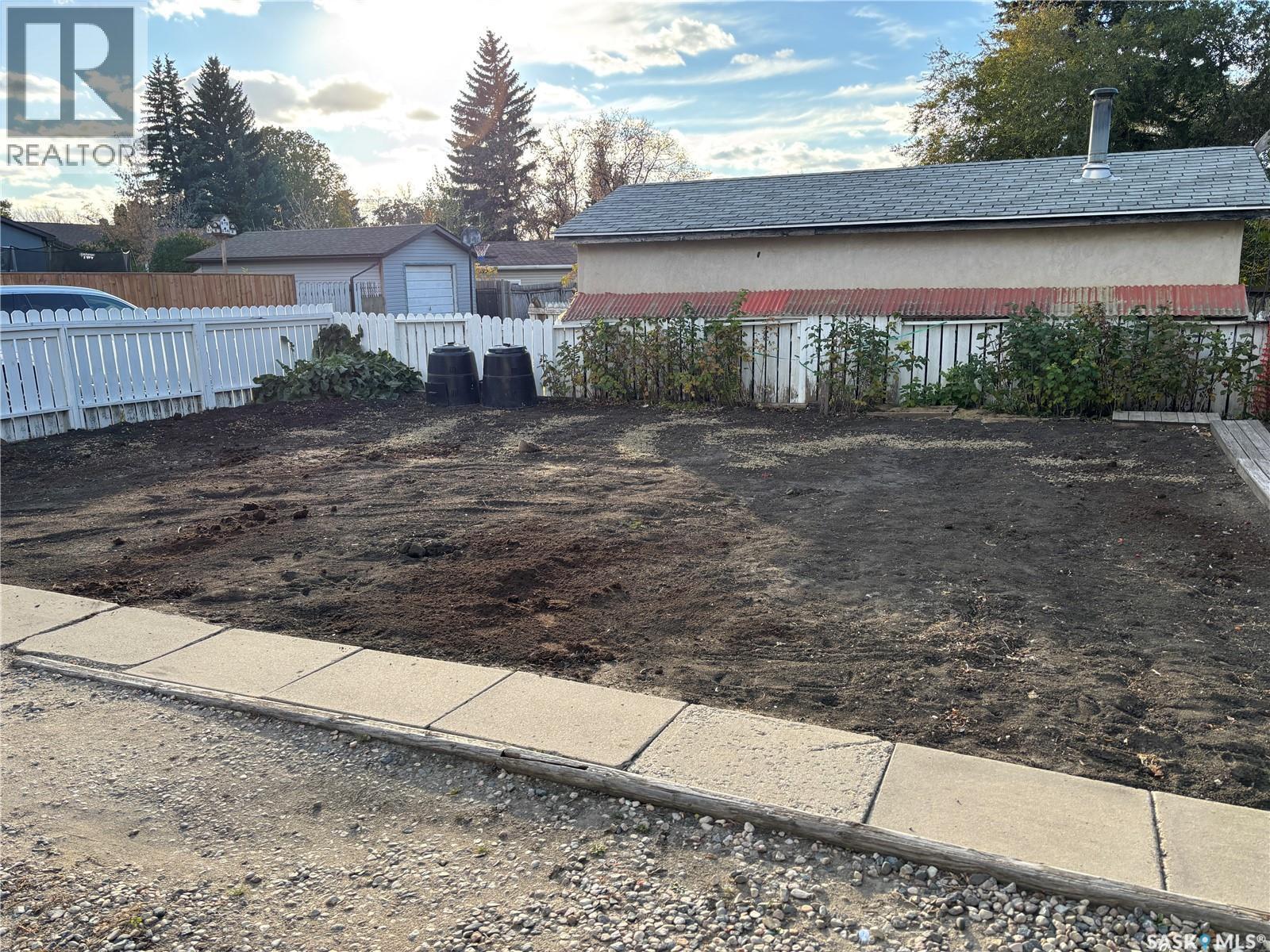 3213 33Rd Street W, Saskatoon, SK - Outdoor