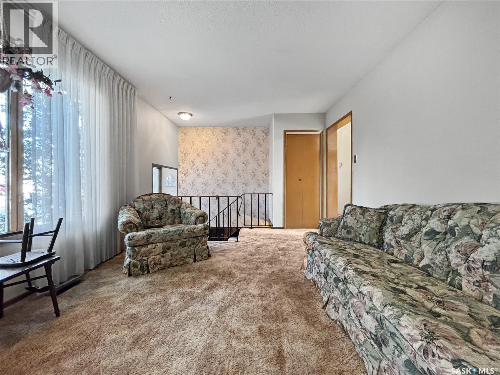 3213 33Rd Street W, Saskatoon, SK - Indoor Photo Showing Other Room