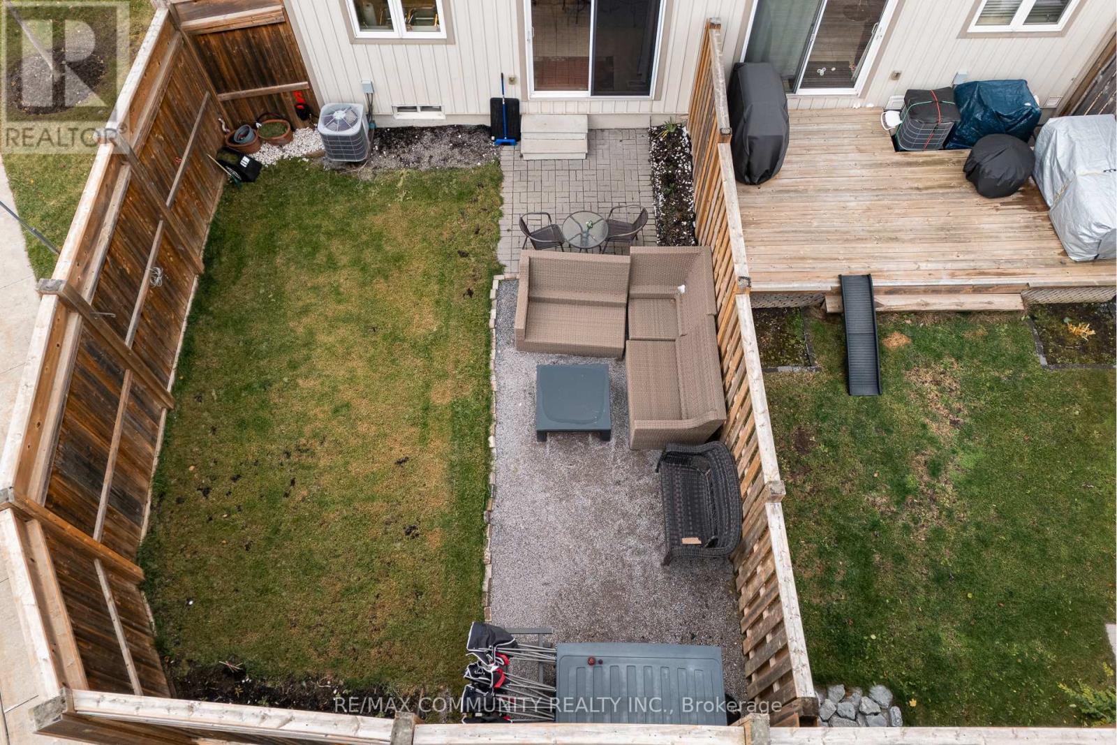 56 Farmstead Drive, Clarington, ON - Outdoor