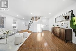 Smooth Ceiling & Pot Lights -