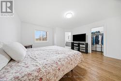 Master Bed - W/I Closet, Ensuite Bath -