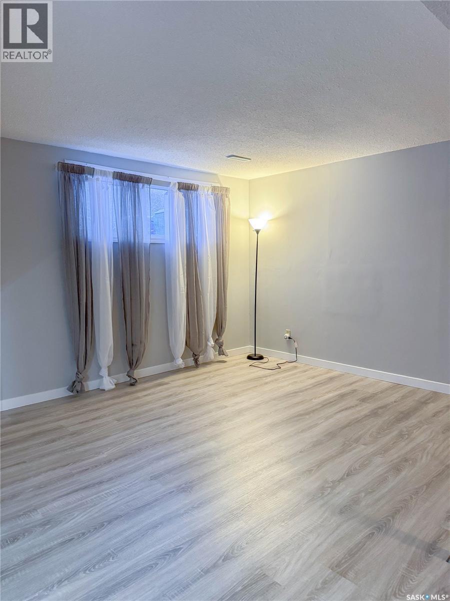 199 Macdowall Crescent, Prince Albert, SK - Indoor