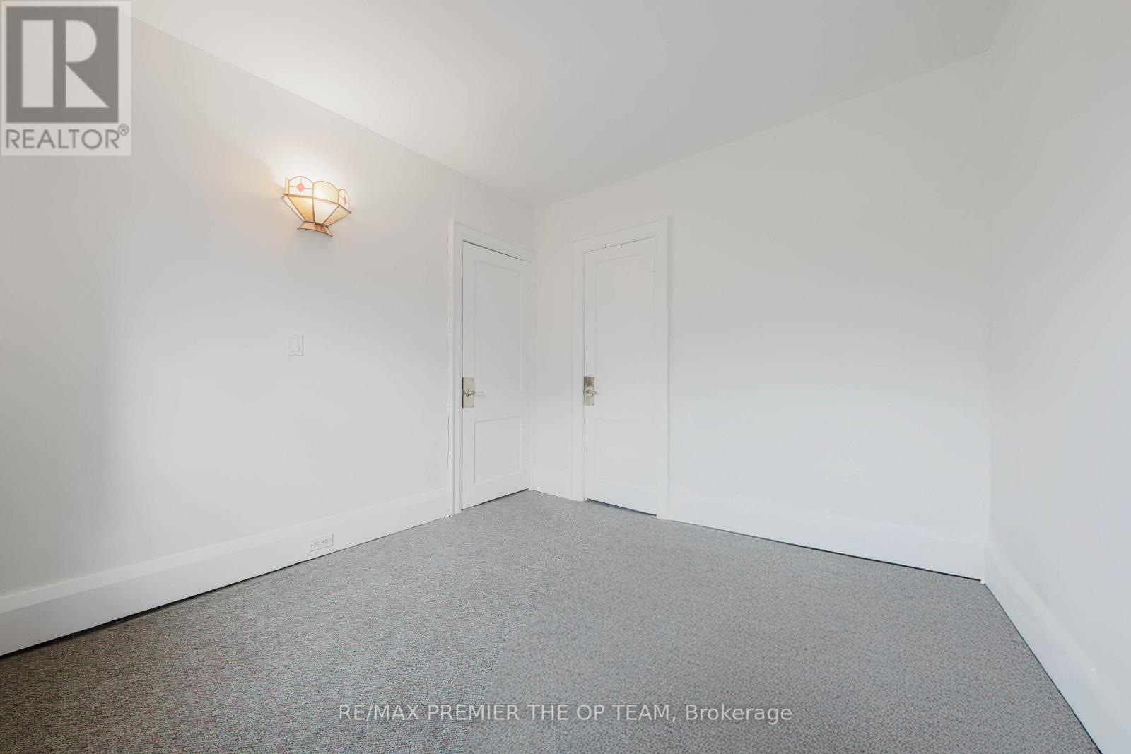 18 Greyton Crescent, Toronto, ON - Indoor Photo Showing Other Room