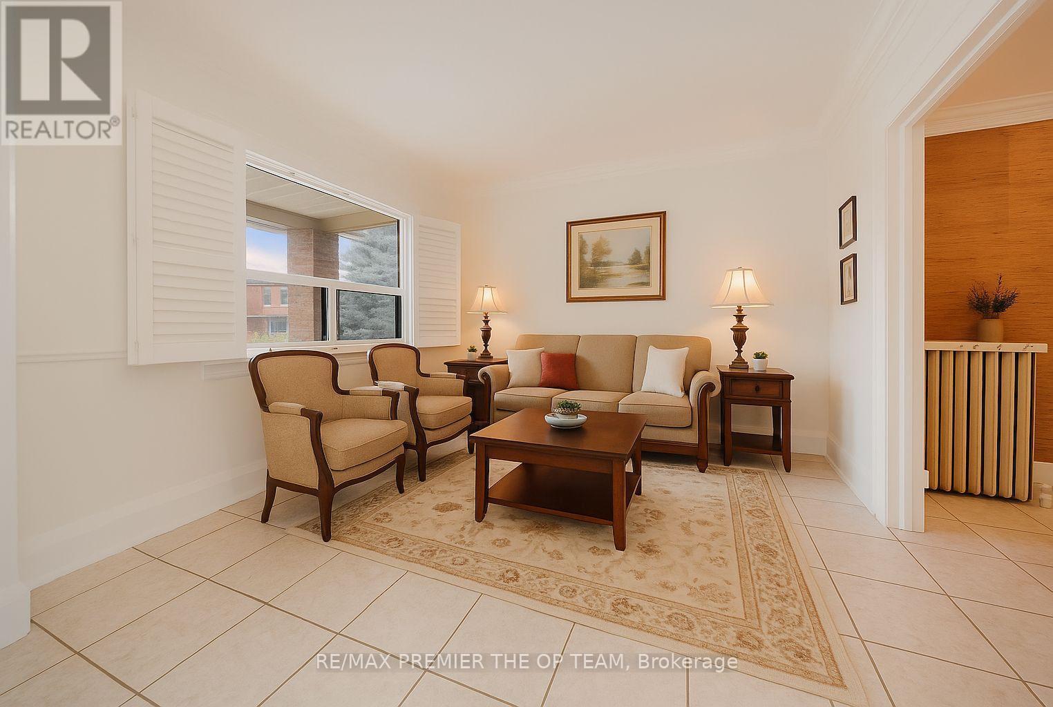 18 Greyton Crescent, Toronto, ON - Indoor