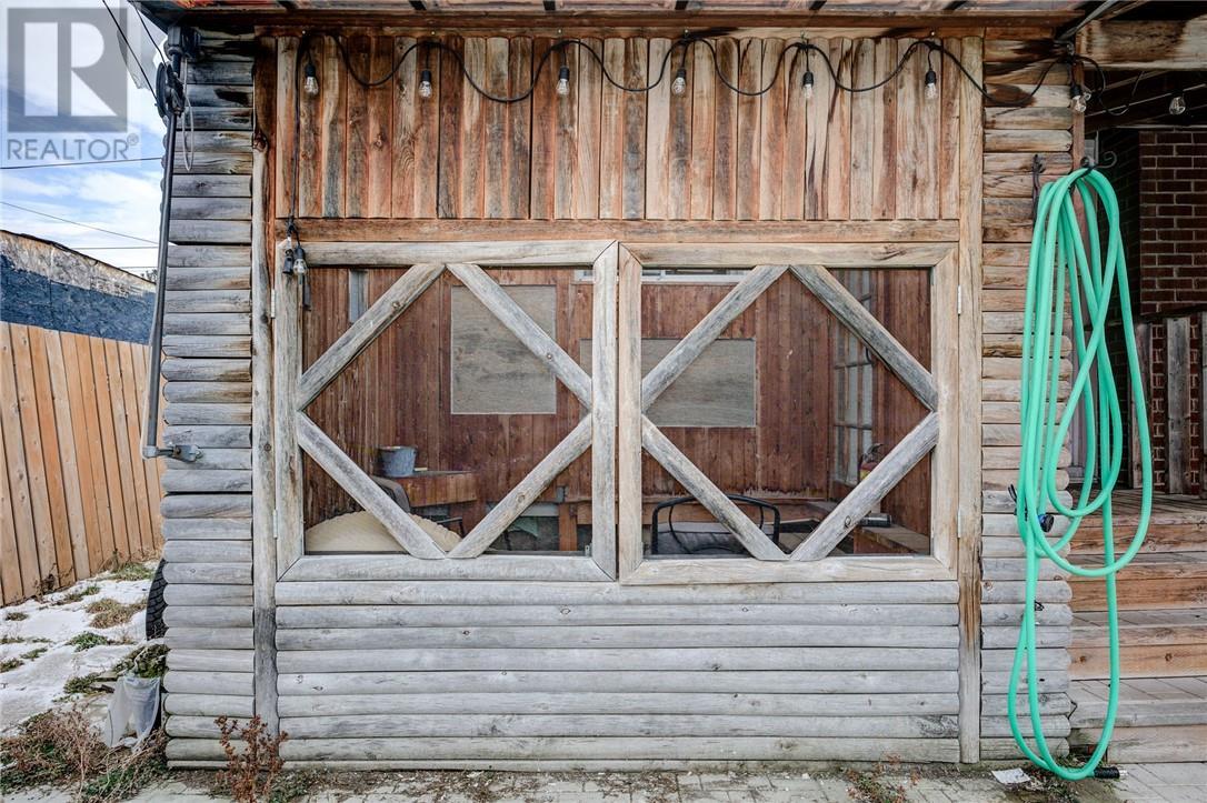 85 Elm Crescent, Levack, ON -